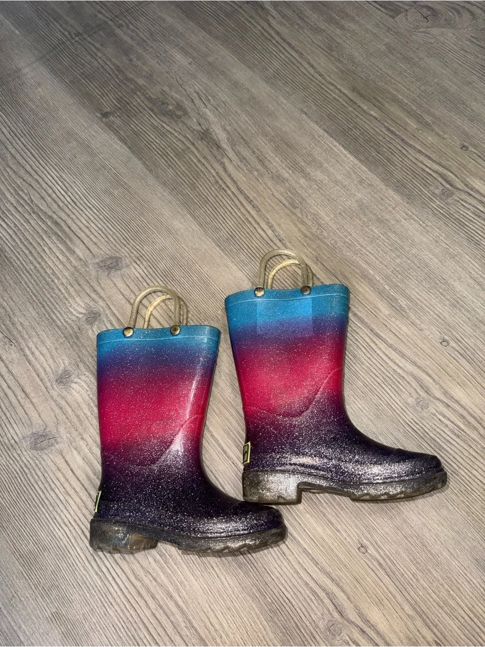 Light Up Girl’s size 5/6 Rainbow Ombre Glitter Rain Boots